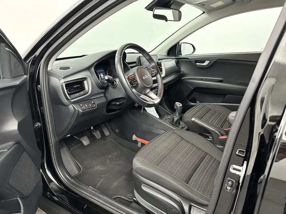 Kia Stonic 1.0 T-GDi MHEV DynamicLine uit 2023, foto 4