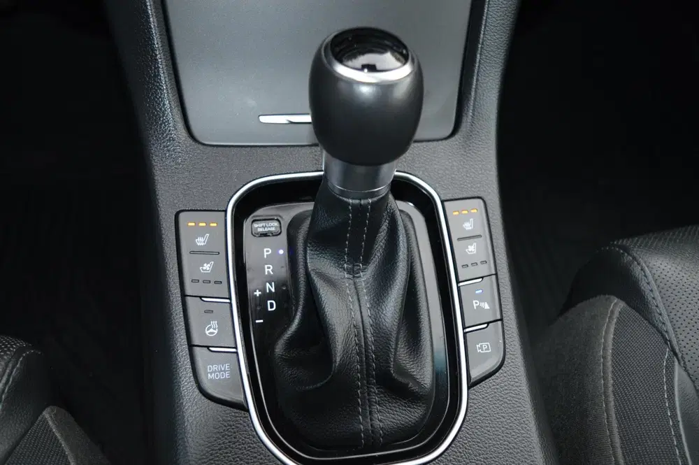 Hyundai i30 1.5 T-GDi MHEV Premium uit 2022, foto 15
