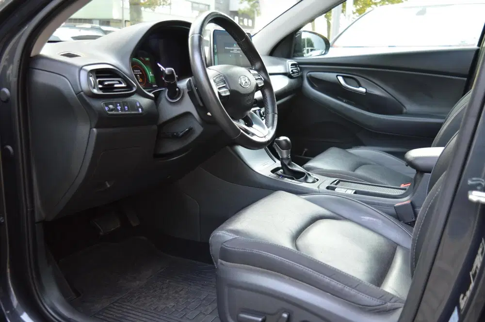 Hyundai i30 1.5 T-GDi MHEV Premium uit 2022, foto 7