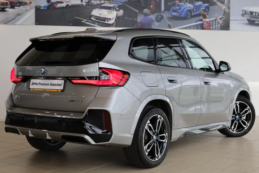 BMW X1 xDrive25e uit 2025, foto 2