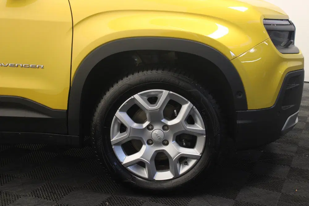 Jeep Avenger 1.2 e-Hybrid Altitude uit 2024, foto 12
