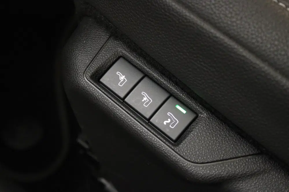 Jeep Avenger 1.2 e-Hybrid Altitude uit 2024, foto 9