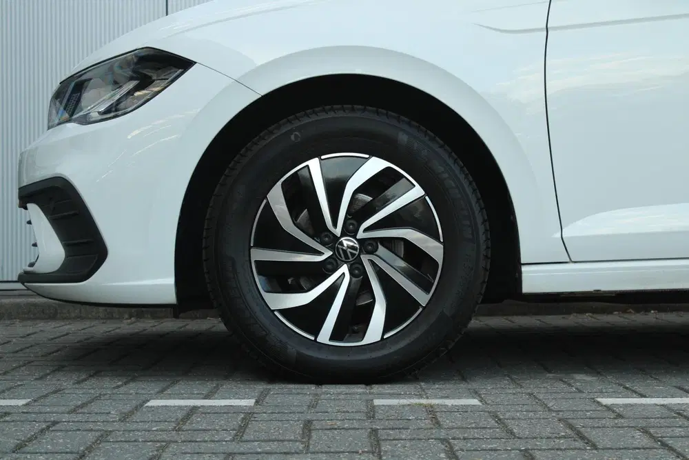 Volkswagen Polo 1.0 TSI 95pk DSG Life uit 2022, foto 15
