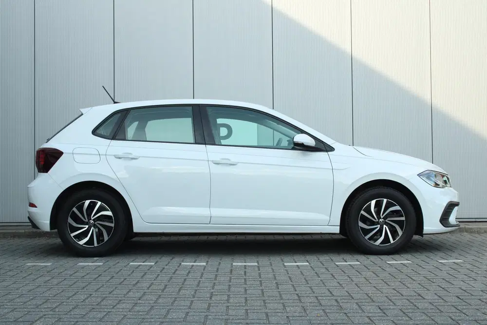 Volkswagen Polo 1.0 TSI 95pk DSG Life uit 2022, foto 3