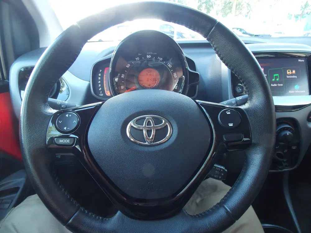 Toyota Aygo 1.0 VVT-i x-play Airco Camera Elek Pakket uit 2021, foto 15