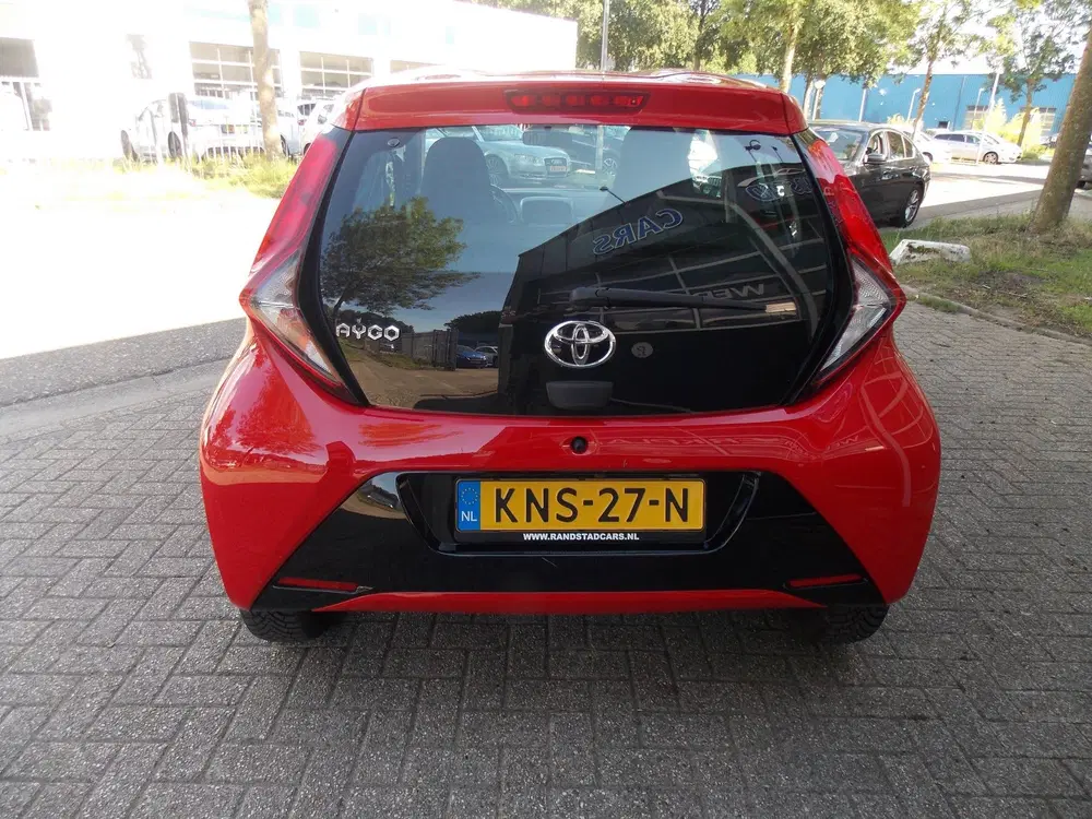 Toyota Aygo 1.0 VVT-i x-play Airco Camera Elek Pakket uit 2021, foto 4
