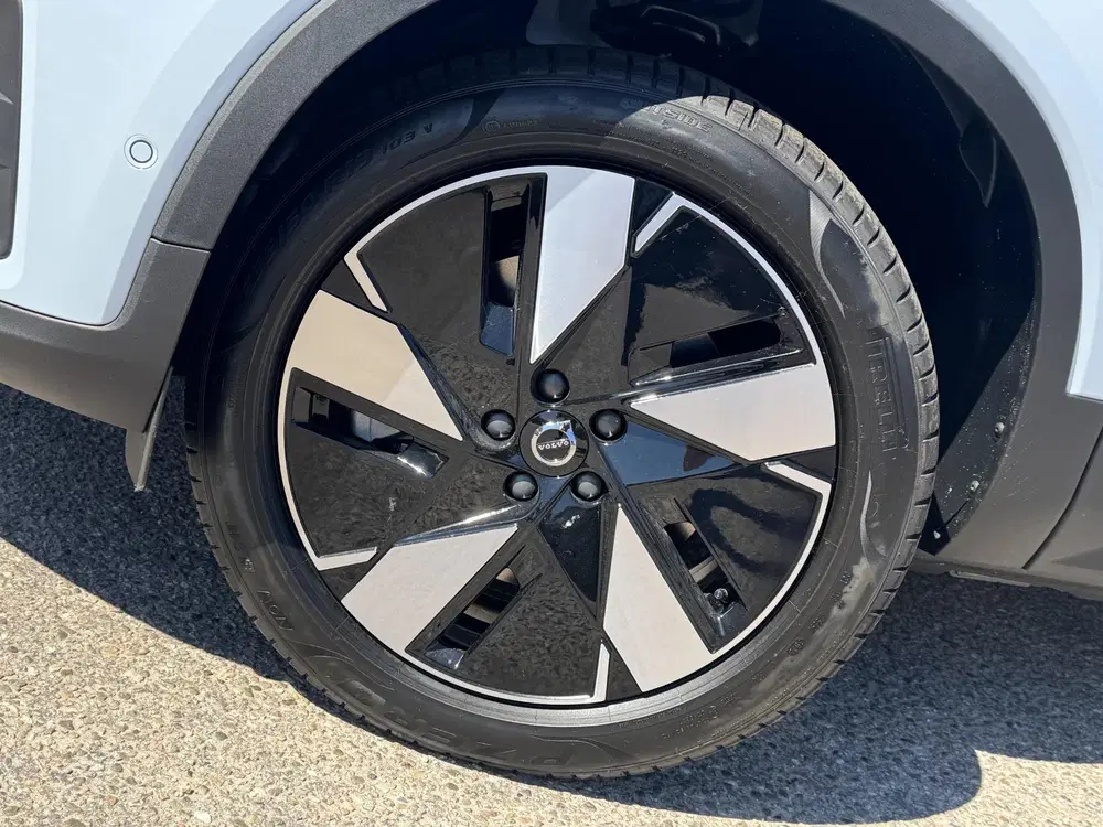 Volvo EX40 Single Motor Extended Range Business Editi uit 2026, foto 13