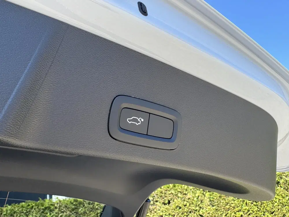 Volvo EX40 Single Motor Extended Range Business Editi uit 2026, foto 14