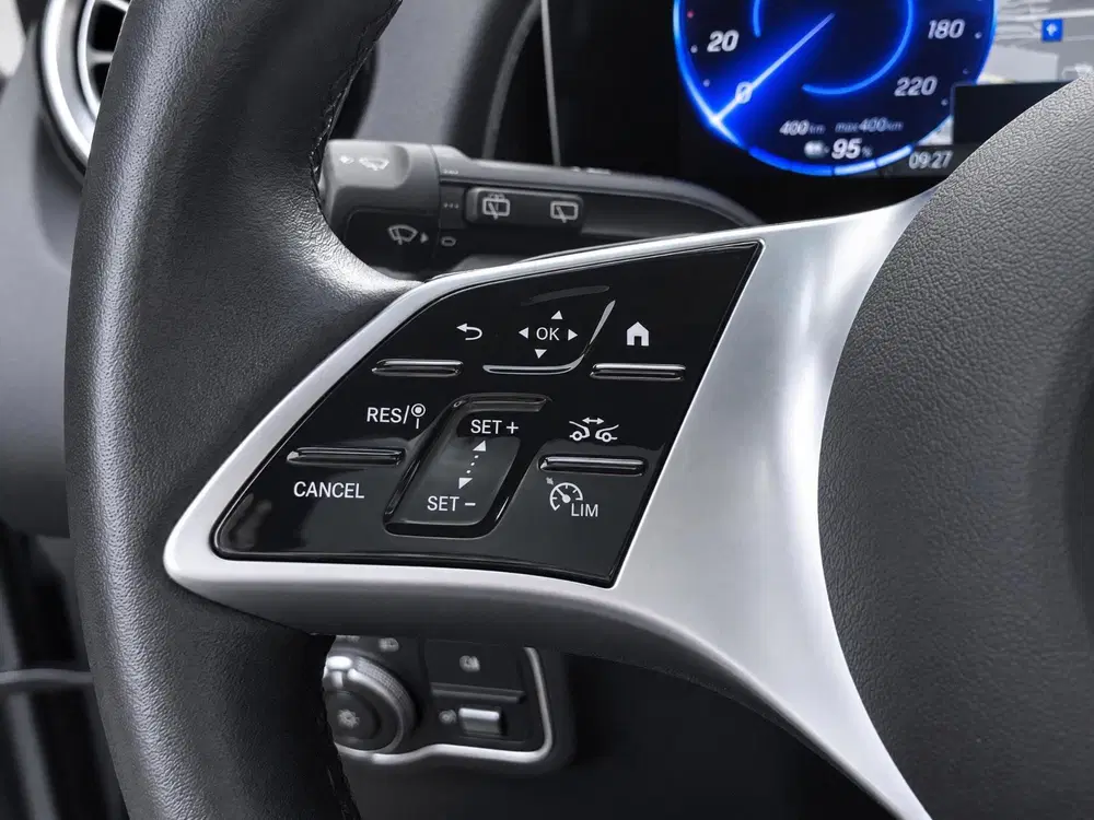 Mercedes-Benz EQB 250+ Business Solution AMG 7p. 71 kWh uit 2025, foto 11