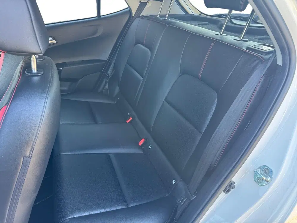 Kia Picanto 1.0 DPi GT-Line uit 2021, foto 14
