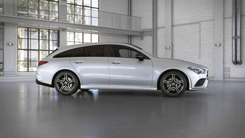 Mercedes-Benz CLA 180 AMG Line uit 2022, foto 7
