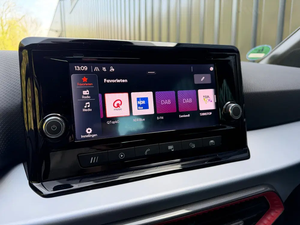 SEAT Arona 1.0 TSI 95pk FR Business Intense Plus uit 2022, foto 14