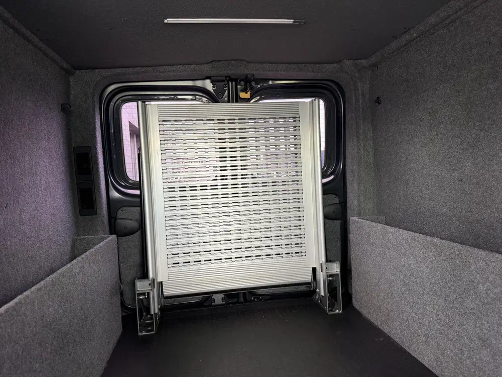 Renault Trafic 2.0 dCi 145 T29 L2H1 Luxe (Mo uit 2021, foto 10