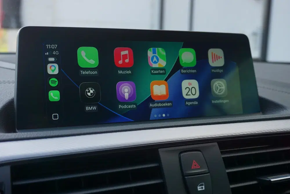 BMW 2-serie 2 Serie Cabrio 220i High Exec M-Pakket uit 2020, foto 15