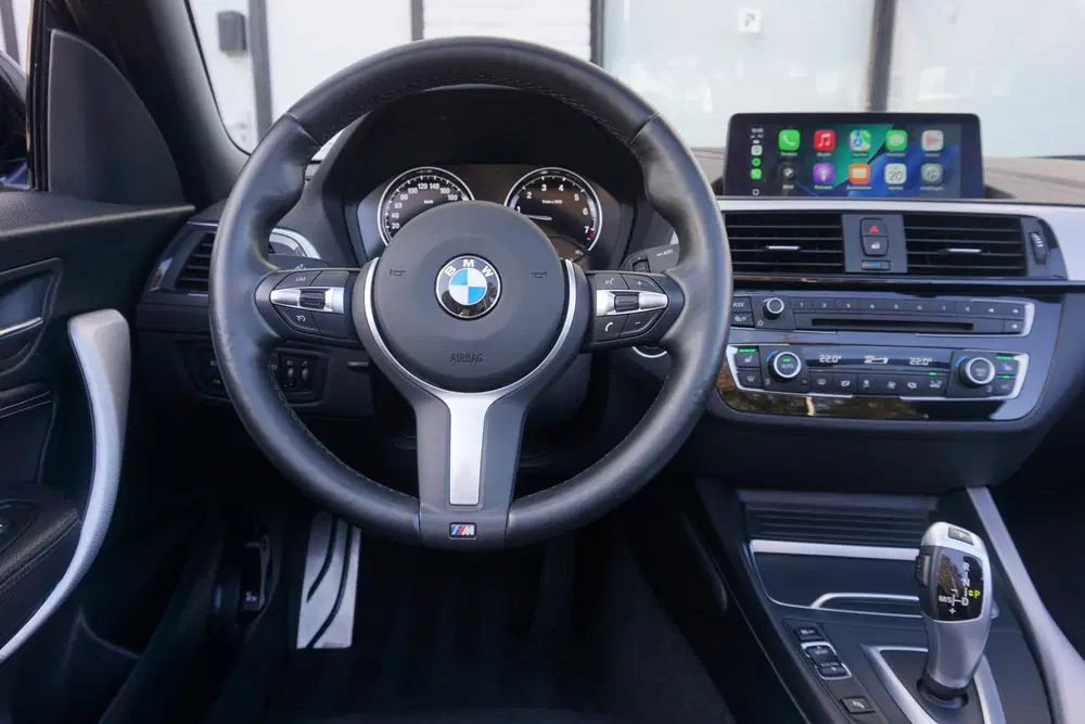 BMW 2-serie 2 Serie Cabrio 220i High Exec M-Pakket uit 2020, foto 8