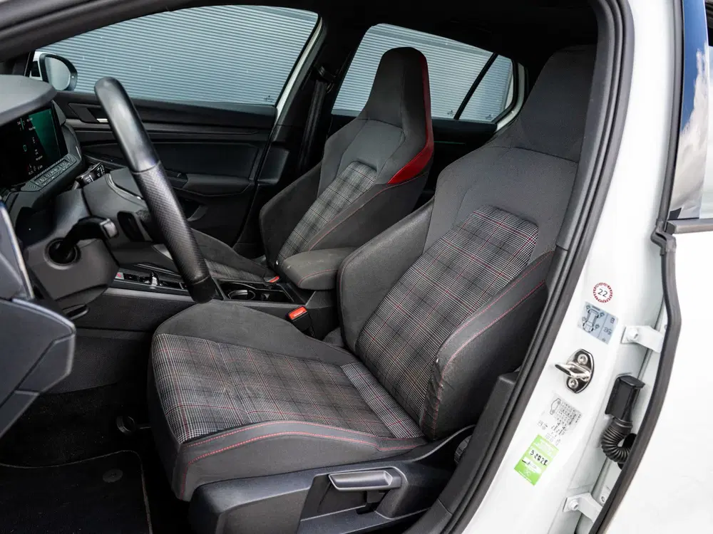 Volkswagen Golf 2.0 TSI GTI uit 2021, foto 11