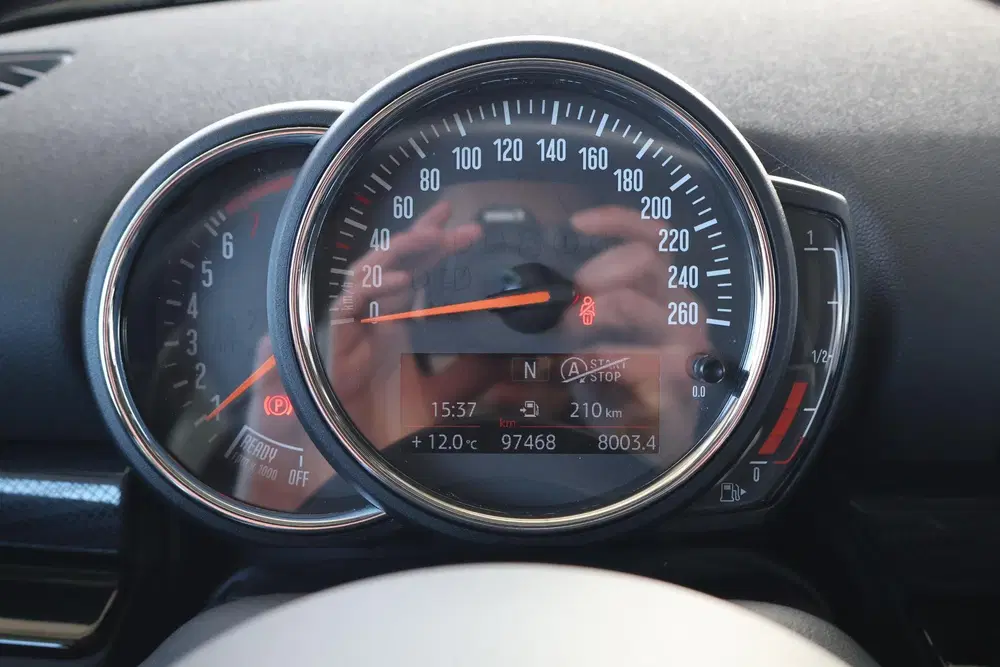 Mini Clubman One uit 2022, foto 9