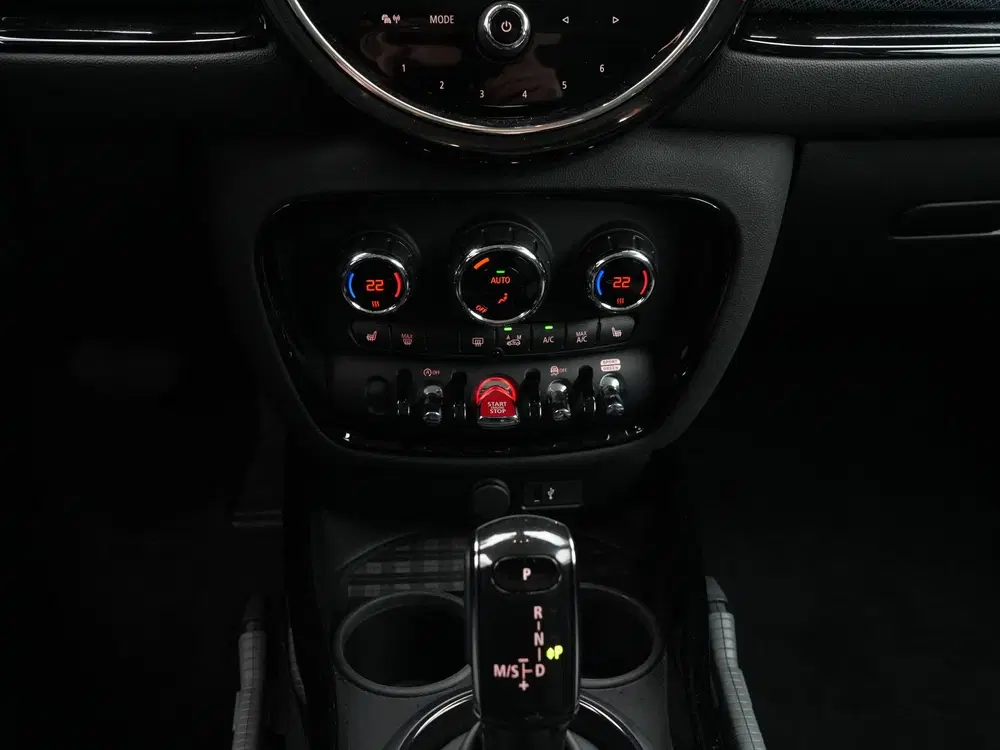 Mini Clubman Cooper Classic Aut. (bj 2024 uit 2024, foto 13
