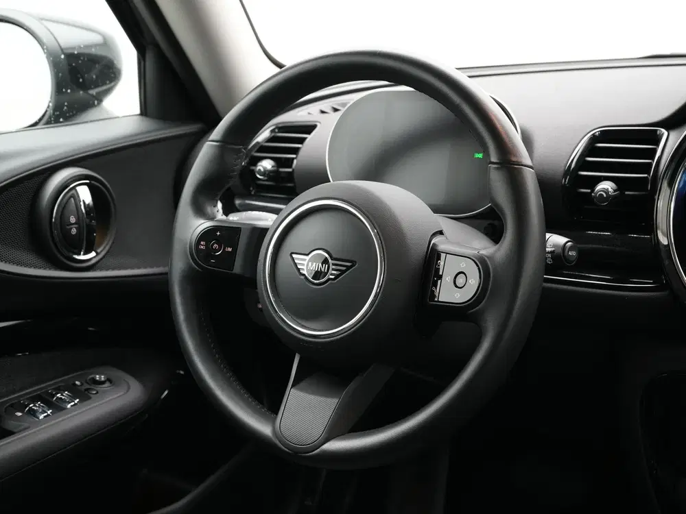 Mini Clubman Cooper Classic Aut. (bj 2024 uit 2024, foto 2