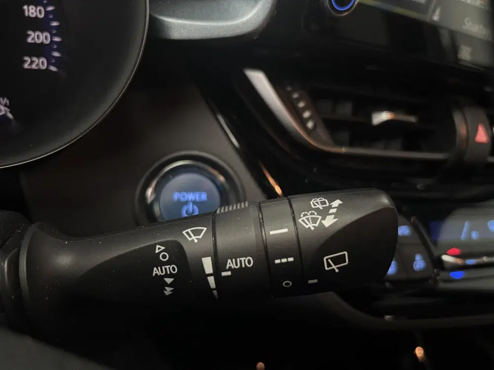 Toyota C-HR 2.0 Hybrid First Edition uit 2020, foto 10