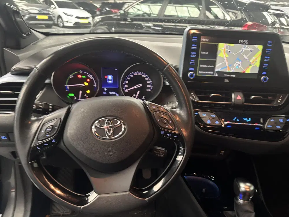 Toyota C-HR 2.0 Hybrid First Edition uit 2020, foto 6