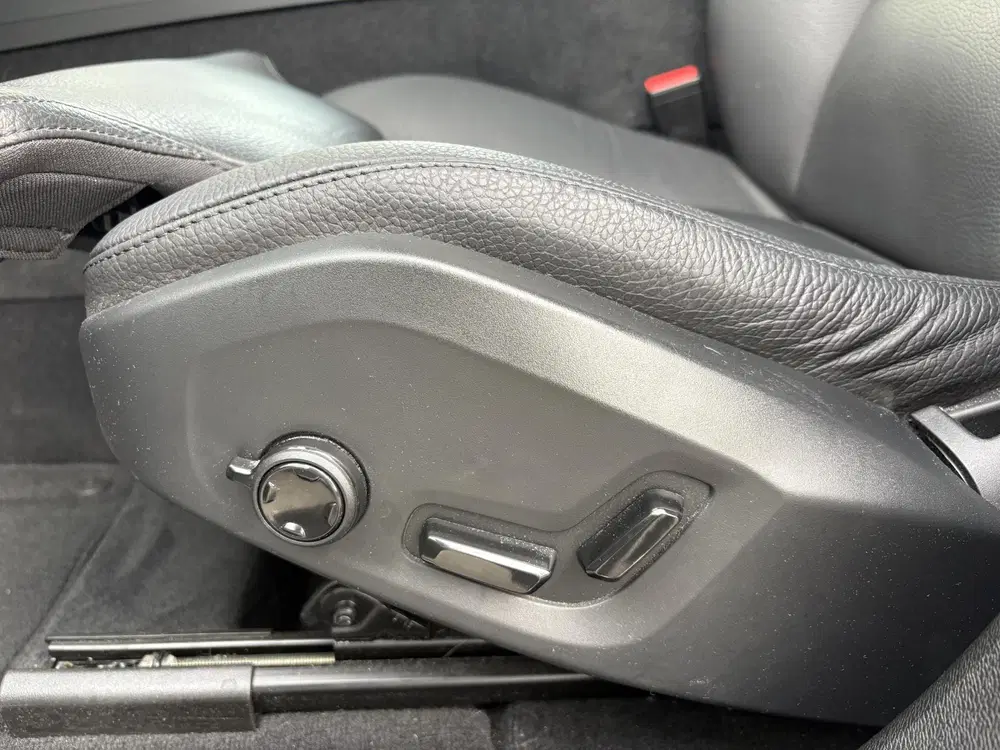 Volvo XC60 2.0 T8 Plug-in hybrid AWD Plus Bright uit 2023, foto 7