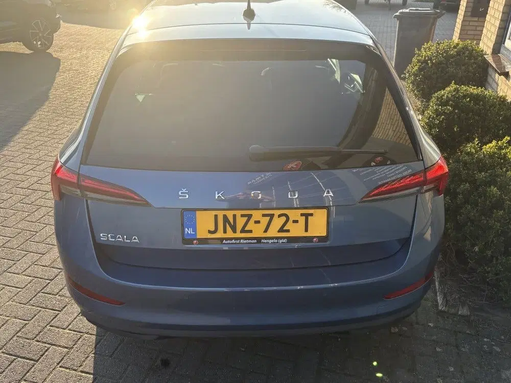 Skoda Scala 1.0 TSI Sport Bns CARPLAY-ALL SEASON-PARK uit 2021, foto 11