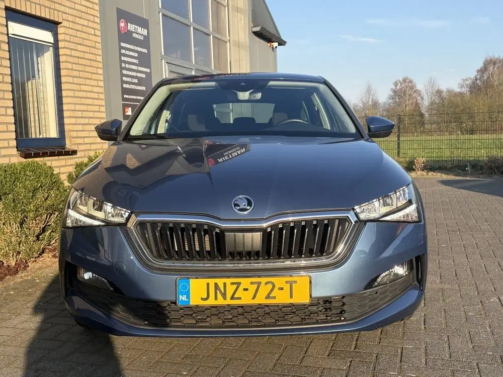 Skoda Scala 1.0 TSI Sport Bns CARPLAY-ALL SEASON-PARK uit 2021, foto 5