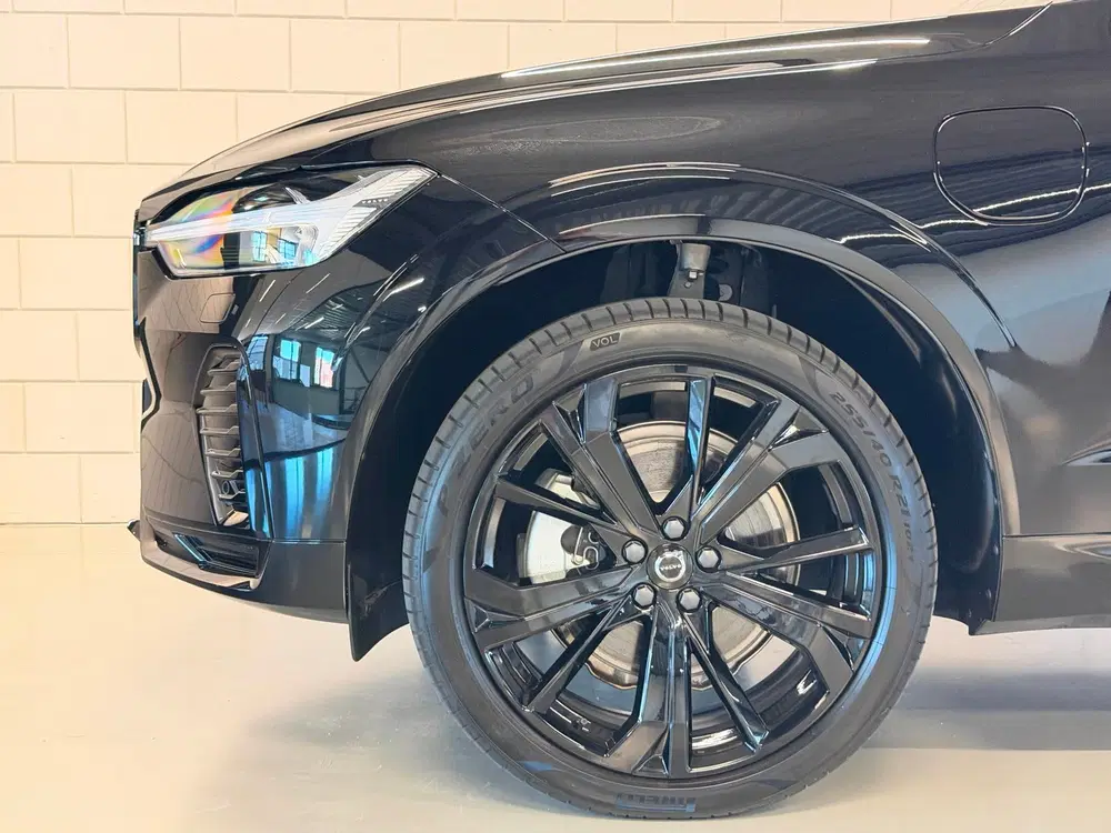 Volvo XC60 2.0 T6 Plug-in hybrid AWD Plus Black Editi uit 2025, foto 3