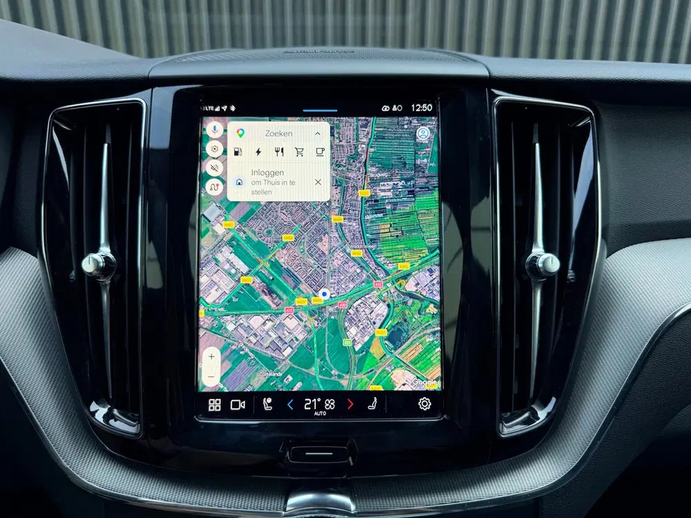 Volvo XC60 2.0 T6 Plug-in hybrid AWD Plus Black Editi uit 2025, foto 6