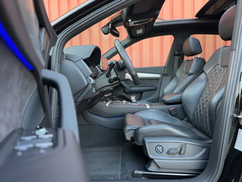 Audi Q5 55 TFSI e Quattro Competit S-Line Pano 360 uit 2019, foto 9