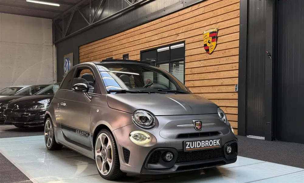 Abarth 595 1.4 T-Jet Abarth Turismo (bj 2021) uit 2021, foto 4