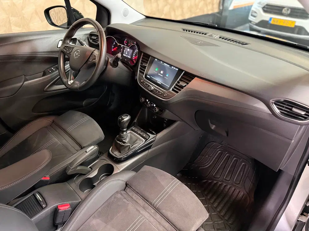 Opel Crossland 1.2 Turbo Ultimate uit 2023, foto 14