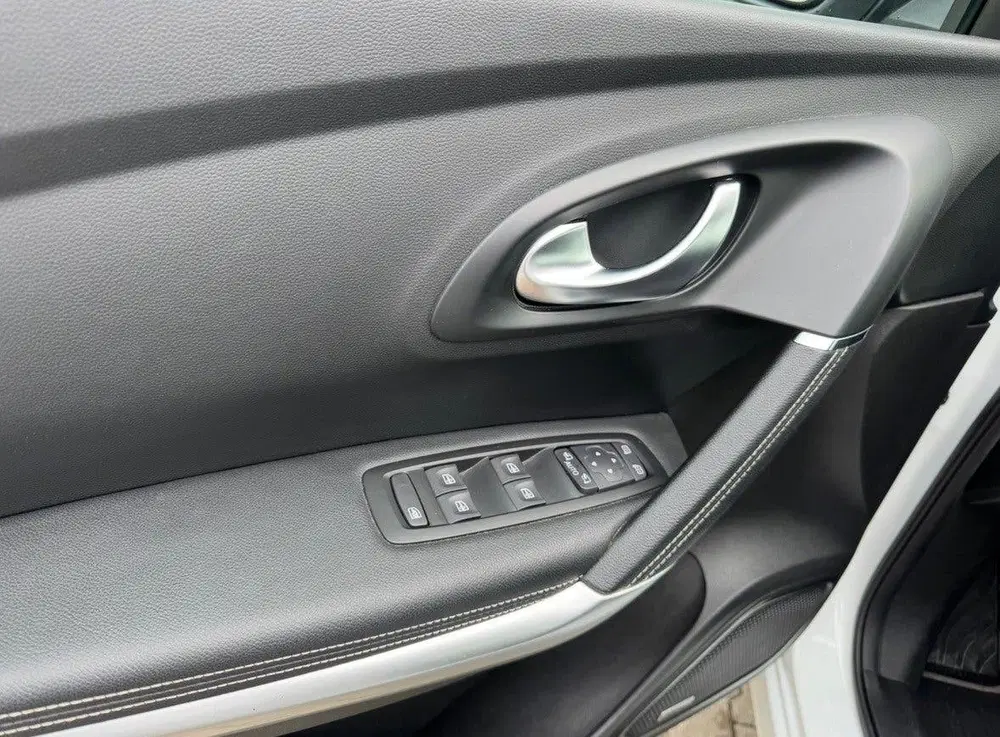 Renault Kadjar 1.3 TCe Intens BOSE EDITIE vol optie uit 2019, foto 15
