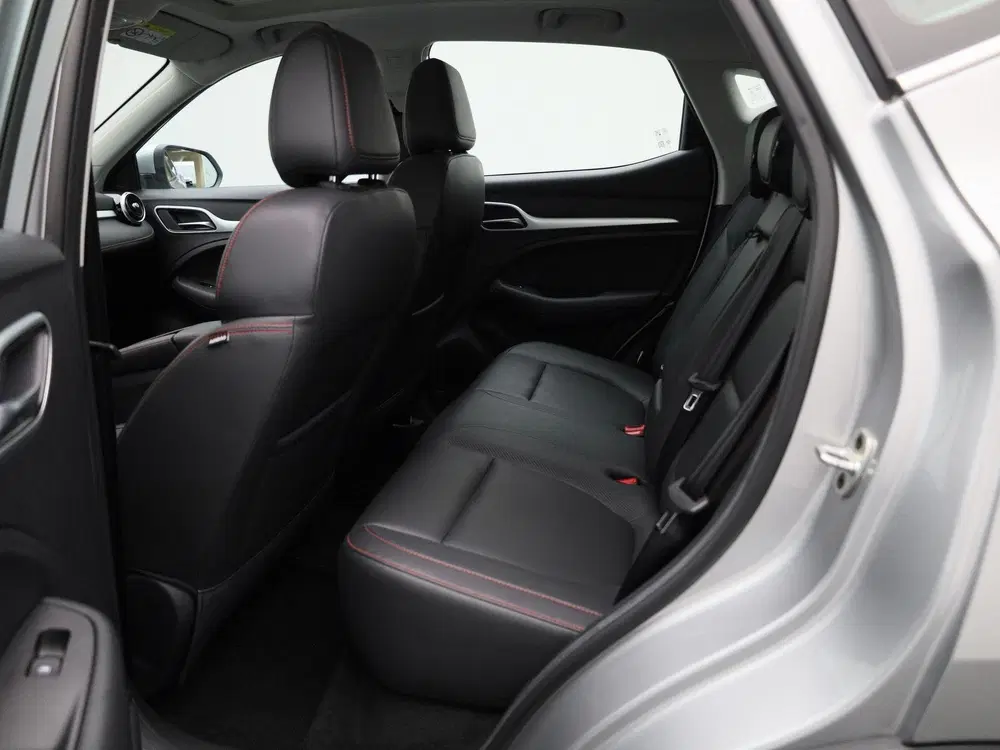 MG ZS Long Range Luxury 70 kWh uit 2023, foto 10