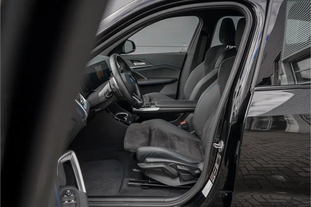 BMW X1 xDrive25e M-Sport Adaptief LED Keyless 99% uit 2023, foto 4