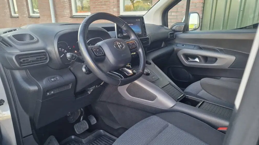Toyota Proace City 1.2 Turbo Dynamic L2 Long uit 2022, foto 10