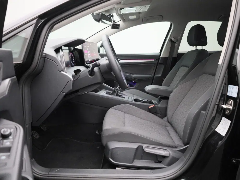 Volkswagen Golf 1.5 TSI Life Edition uit 2025, foto 10