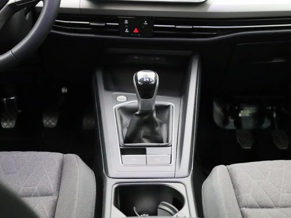 Volkswagen Golf 1.5 TSI Life Edition uit 2025, foto 9