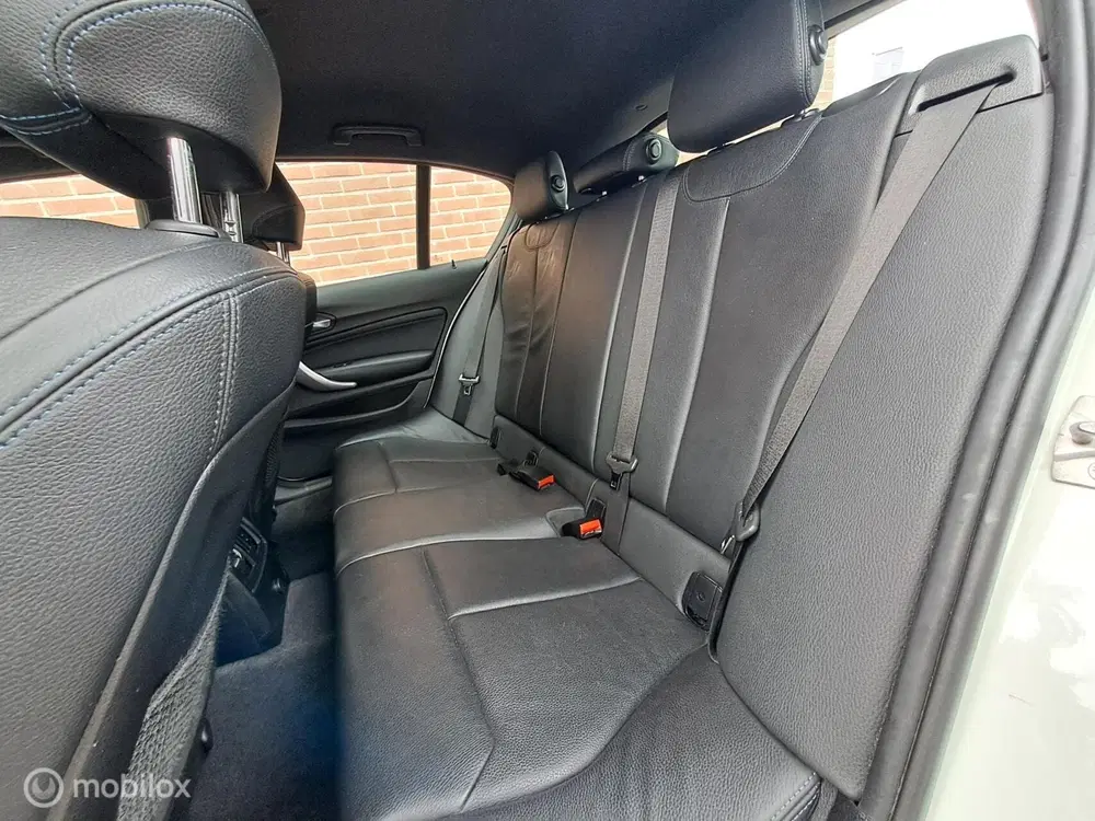 BMW 1-serie 118i M Sport Business uit 2019, foto 15