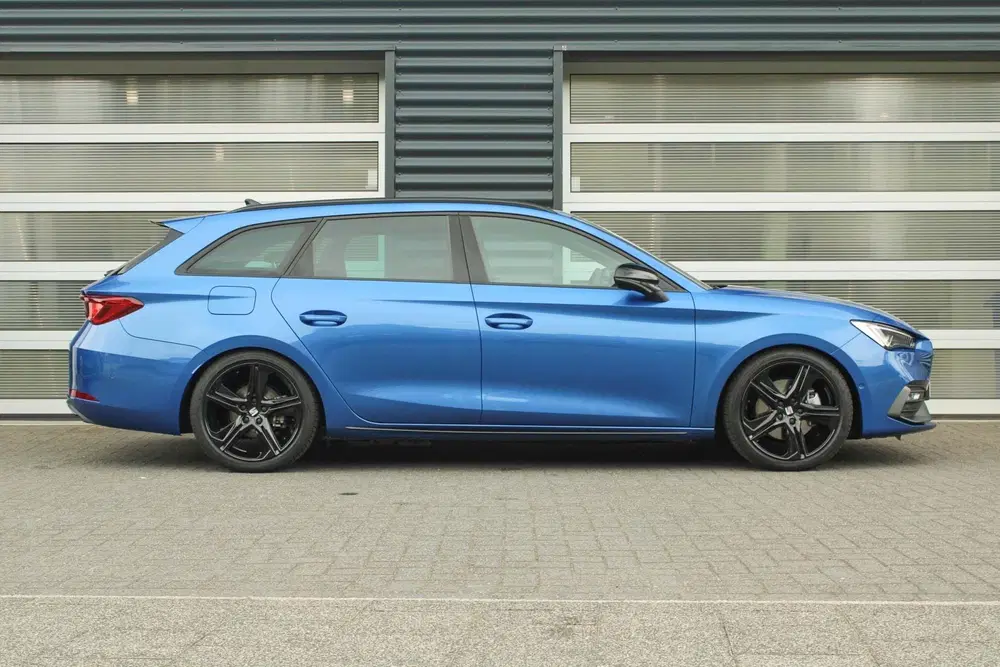 SEAT Leon 1.5 TSI e-Hybrid 204pk FR Business uit 2026, foto 3