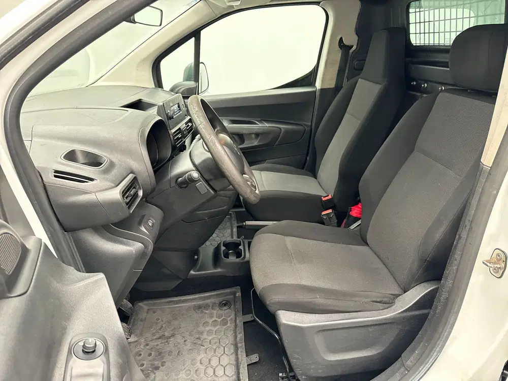 Citroën Berlingo Citroen Berlingo 1.2 PureTech Club uit 2020, foto 11