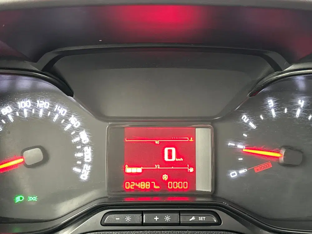 Citroën Berlingo Citroen Berlingo 1.2 PureTech Club uit 2020, foto 13
