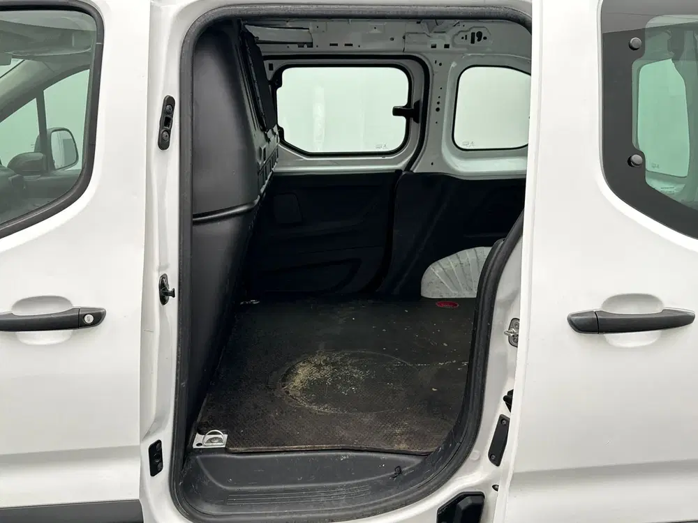 Citroën Berlingo Citroen Berlingo 1.2 PureTech Club uit 2020, foto 7