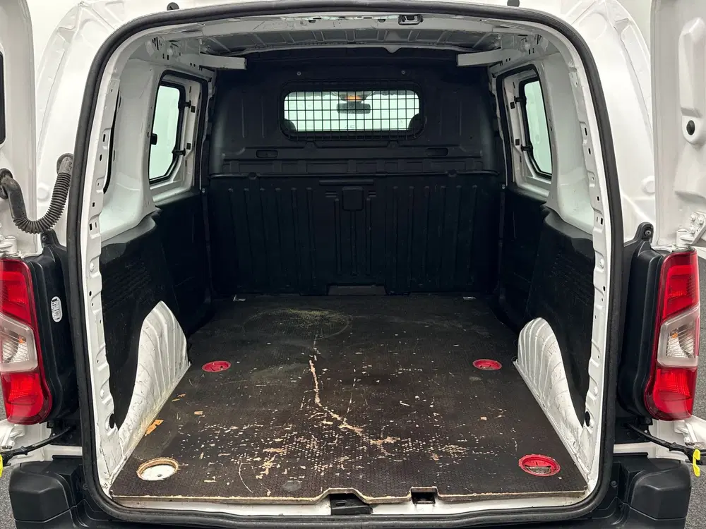 Citroën Berlingo Citroen Berlingo 1.2 PureTech Club uit 2020, foto 9