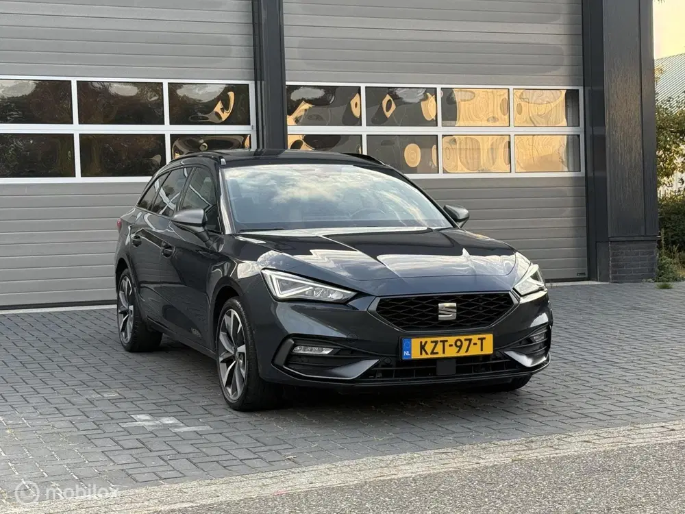 SEAT Leon Leon 1.4 TSI eHybrid PHEV FR uit 2021, foto 5