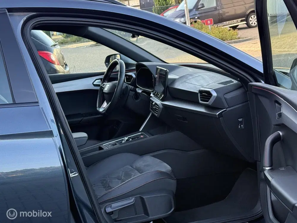 SEAT Leon Leon 1.4 TSI eHybrid PHEV FR uit 2021, foto 7