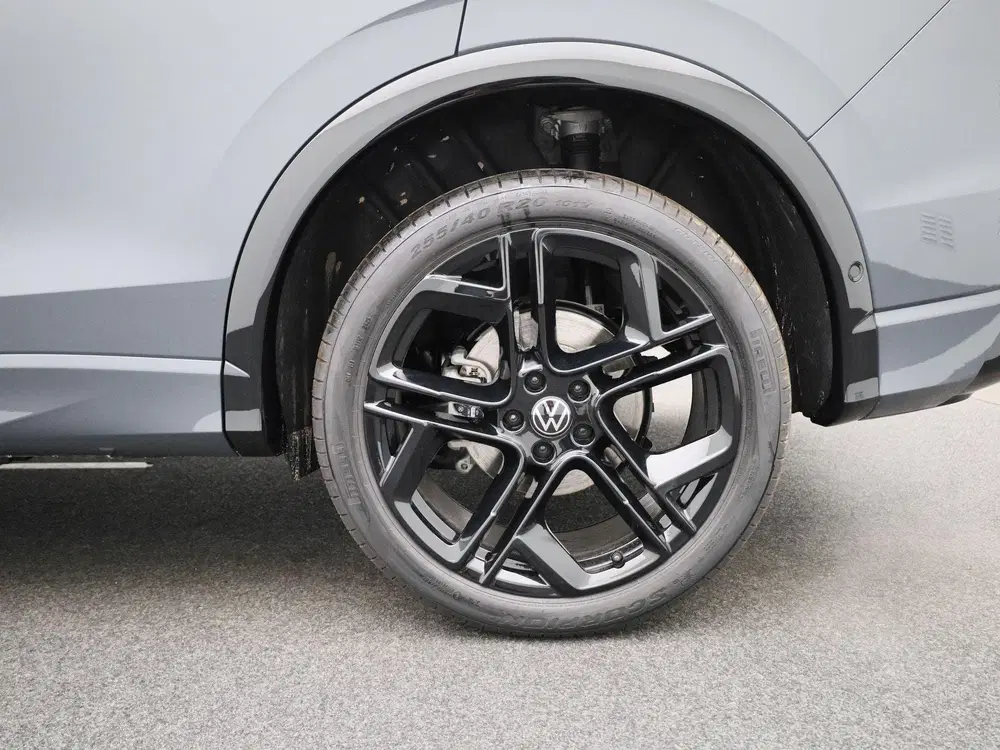 Volkswagen Tiguan 1.5 eHybrid R-Line Edition 204 PK uit 2025, foto 13