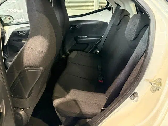 Toyota Aygo 1.0 VVT-i x-fun Airco uit 2019, foto 14