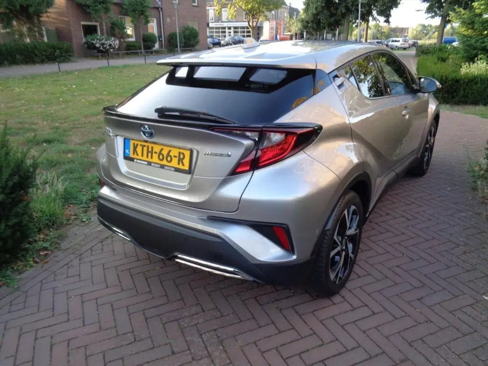 Toyota C-HR 2.0 Hybrid Style Team Edition uit 2021, foto 6